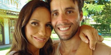 Ivete Sangalo curte viagem romântica com marido na Bahia; confira