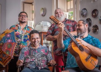 Transacionais, Superbanda e Verão S/A agitam bloco de carnaval em Fortaleza