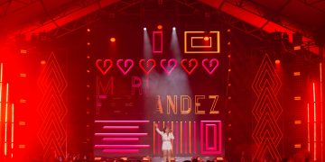 Mari Fernandez grava primeiro DVD em Fortaleza; confira