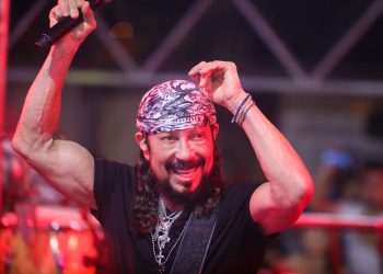 Ivete Sangalo, Léo Santana e Bell Marques agitam terceiro dia de Fortal