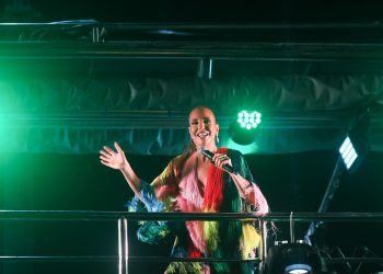 Ivete Sangalo, Léo Santana e Bell Marques agitam terceiro dia de Fortal 