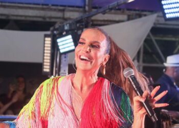 Ivete Sangalo canta música inédita no Fortal 2022 e deixa fãs eufóricos