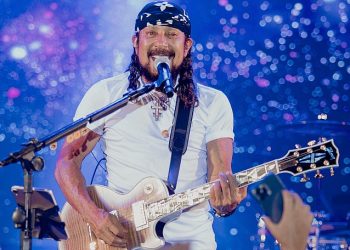 Bell Marques faz show em aniversário da cidade de Baturité, interior do Ceará