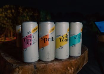 Novo sabor da linha Schweppes Premium Drinks é lançado em evento no Zoi Restaurante