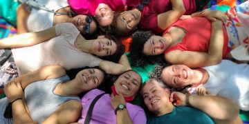 Outubro Rosa: Voluntariado Rosa faz a diferença e estimula prevenção durante o ano inteiro