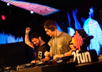 Praiow abre programação pré-réveillon com sold-out, na Praia do Futuro