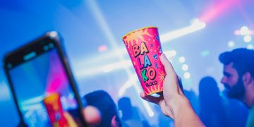 Bloquinho do Igu, Banda Verão S/A e DJs fazem o sábado do Balako Bloco, na Praia de Iracema