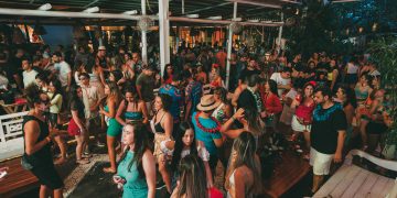 Carnaval do Colosso agita Fortaleza durante o feriado com nova experiência de folia