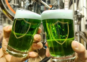 Cervejaria Turatti lança chope promocional na cor verde em comemoração ao Saint Patrick’s Day