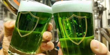 Cervejaria Turatti lança chope promocional na cor verde em comemoração ao Saint Patrick’s Day
