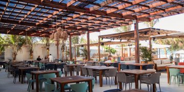 Seu Domingo Beach Club completa 6 meses e se consolida como referência experiências premium na orla em Fortaleza