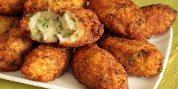 Aprenda a fazer um delicioso bolinho de arroz