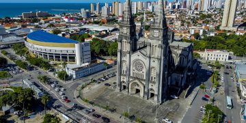 Fortaleza 297 anos: confira dicas para mergulhar nas praias, na cultura e na história da Terrado Sol