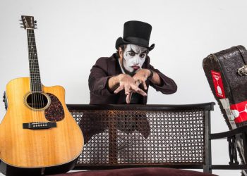 Fernando Anitelli apresenta “O Teatro Mágico Voz & Violão” em Fortaleza