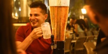 Terça sem Impostos: Grupo Turatti oferece chopes a partir de R$ 2,99