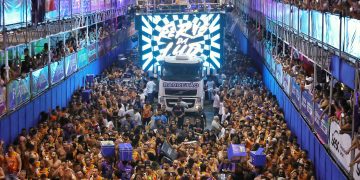 Trintou: Primeira noite do Fortal 2023 trouxe maratona de shows com nostálgica mistura de ritmos e estreia de Ludmilla na avenida