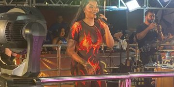 Corredor da Folia anima primeira noite do Fortal 2023 com a estreante Ludmilla