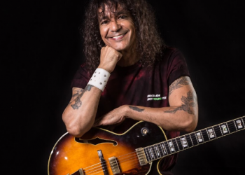 Luiz Caldas comanda a estreia de trios independentes no primeiro dia do Fortal 2023