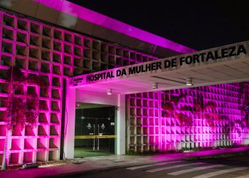 Durante o Outubro Rosa, Prefeitura de Fortaleza oferta serviços e atividades para chamar atenção para a prevenção ao câncer de mama
