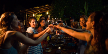 Festival Pura Vida confirma 2ª edição com série de atividades que unem bem-estar e saúde mental na Ilha do Farol, em Itarema (CE)