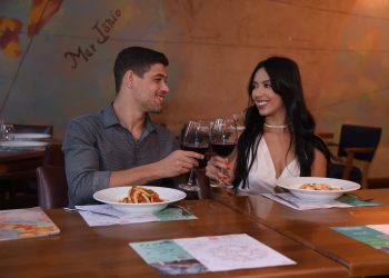 Com tradicional gastronomia italiana, Geppos realiza “Quarta do Vinho” com rolha free