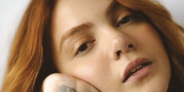 Dayana Silver e Magi encerram programação do Mês da Mulher com show no Beach Park