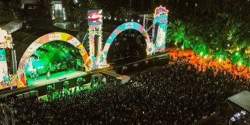 Com shows históricos de Pabllo Vittar, Marina Sena, Banda UÓ e mais 10 artistas, 3ª edição do Zepelim reúne milhares de pessoas em Fortaleza