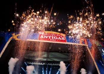 Com multidão apaixonada, Festival das Antigas celebrou os grandes clássicos do forró