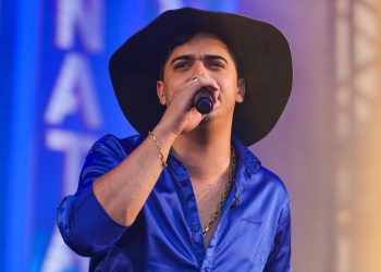 Cantor Natanzinho Lima