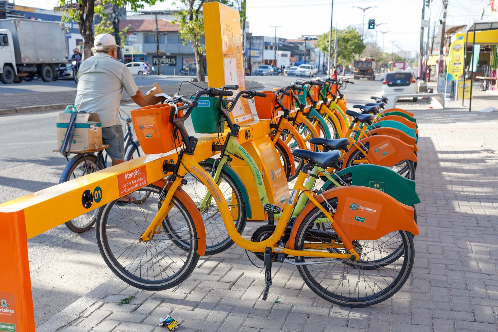 Férias escolares: Bicicletar promove ação para incentivar passeios em família e a prática de atividade física em Fortaleza
